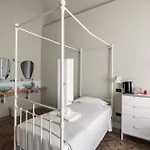 Gæstehus Palazzo Cavarretta - Le Stanze Di Pinella 3*
