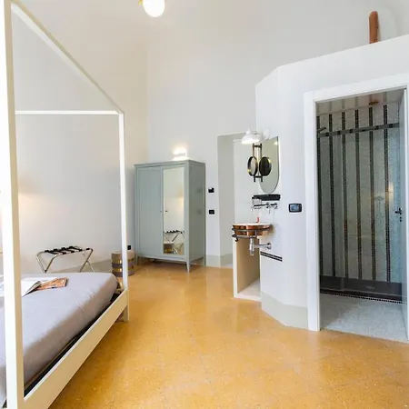 Guest house Palazzo Cavarretta - Pinella's And 3*