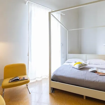 Guest house Palazzo Cavarretta - Pinella's And Palermo