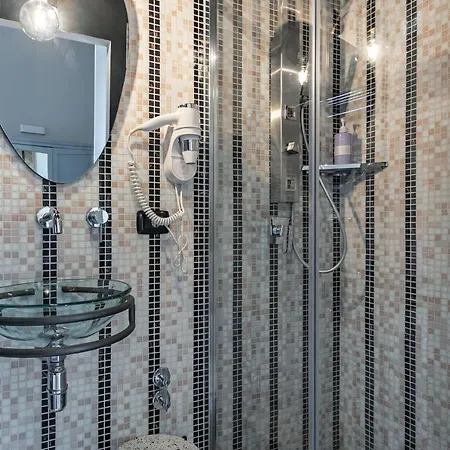 Palazzo Cavarretta - Pinella's And Guest house