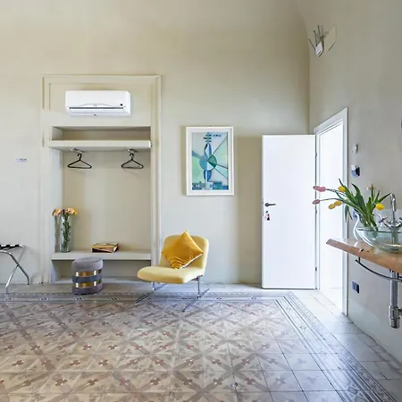 Guest house Palazzo Cavarretta - Pinella's And Palermo