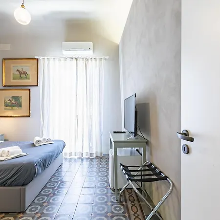 Palazzo Cavarretta - Pinella's And Guest house Palermo