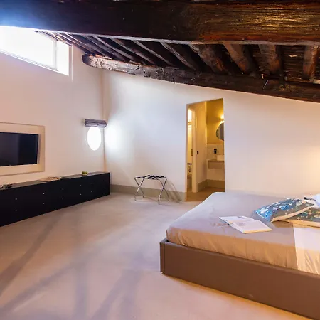 Maison d'hôtes Palazzo Cavarretta - Le Stanze Di Pinella