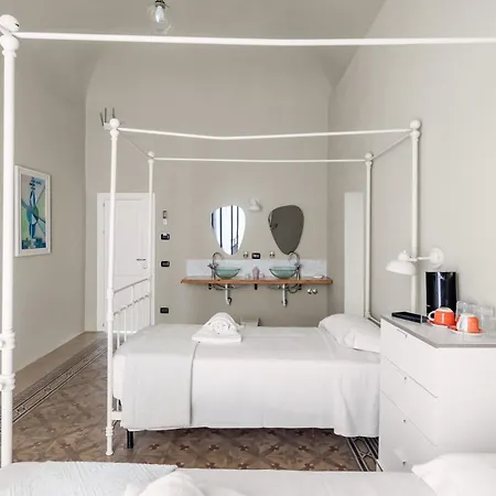 Palazzo Cavarretta - Le Stanze Di Pinella Gæstehus 3*