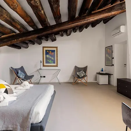 Maison d'hôtes Palazzo Cavarretta - Le Stanze Di Pinella 3*