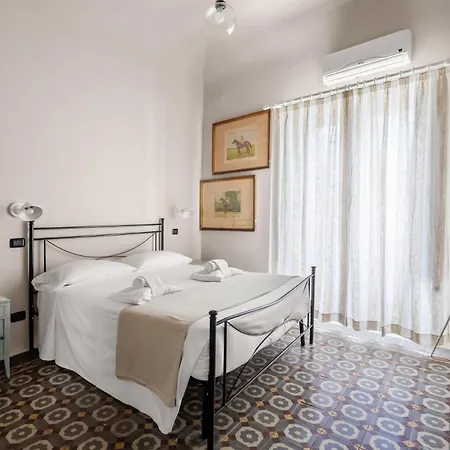 Maison d'hôtes Palazzo Cavarretta - Le Stanze Di Pinella