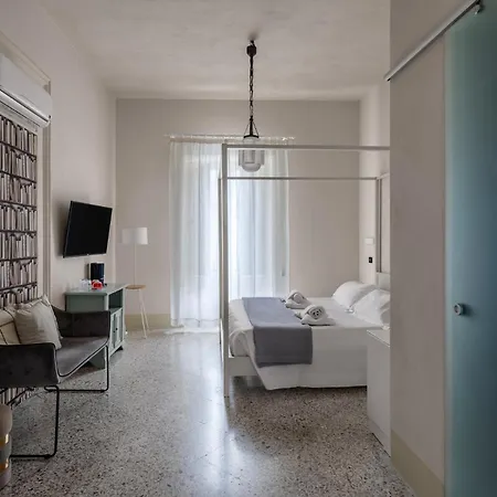 Maison d'hôtes Palazzo Cavarretta - Le Stanze Di Pinella 3*